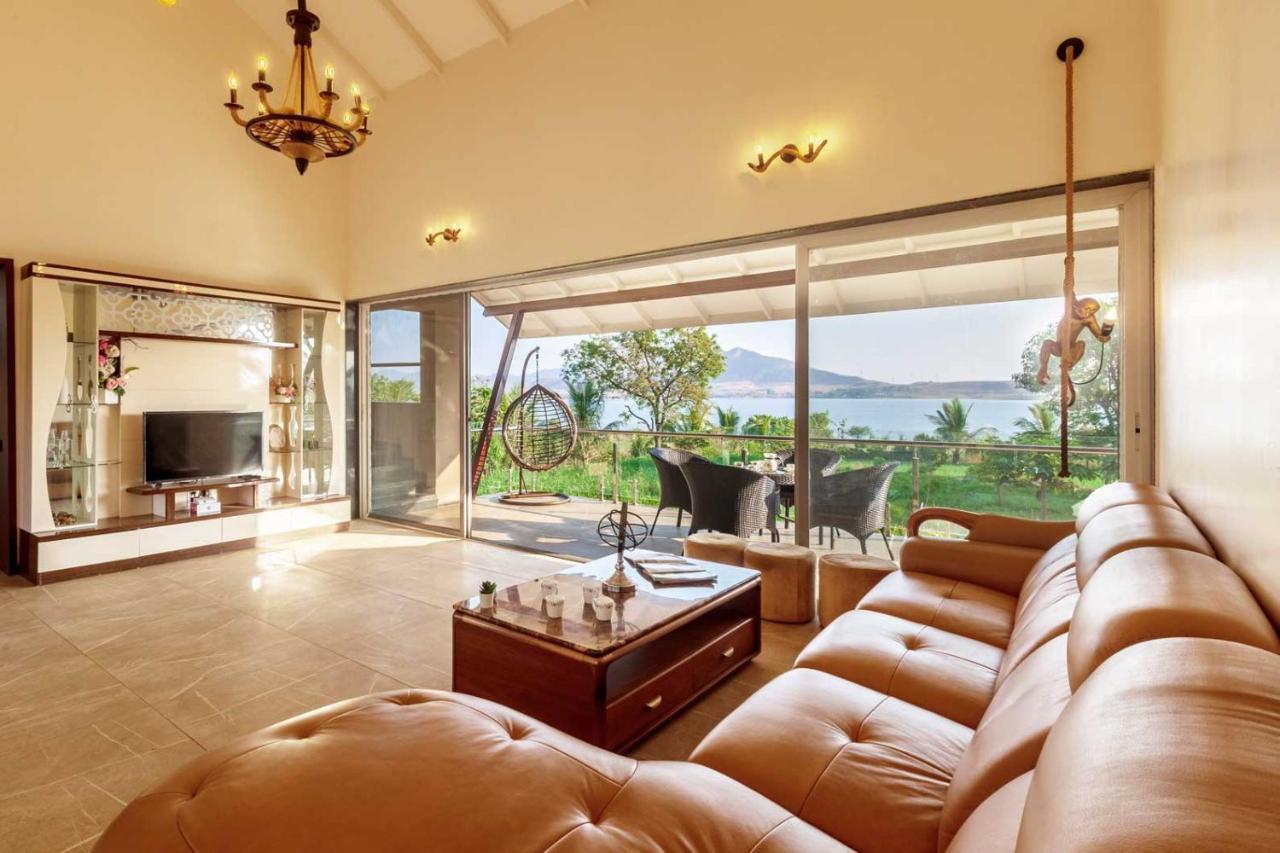 Luna Villa By Stayvista - Lakeside Charm With Terrace, Lush Lawn & Modern Decor Nashik Exterior photo