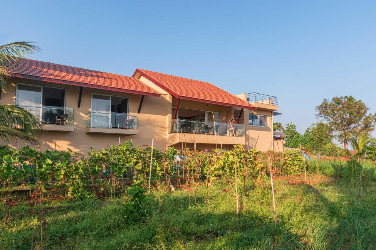 Luna Villa By Stayvista - Lakeside Charm With Terrace, Lush Lawn & Modern Decor Nashik Exterior photo